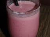 Lait frappé aux framboises