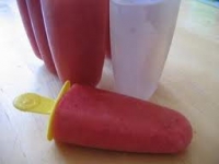 Sucettes glacées au melon d’eau
